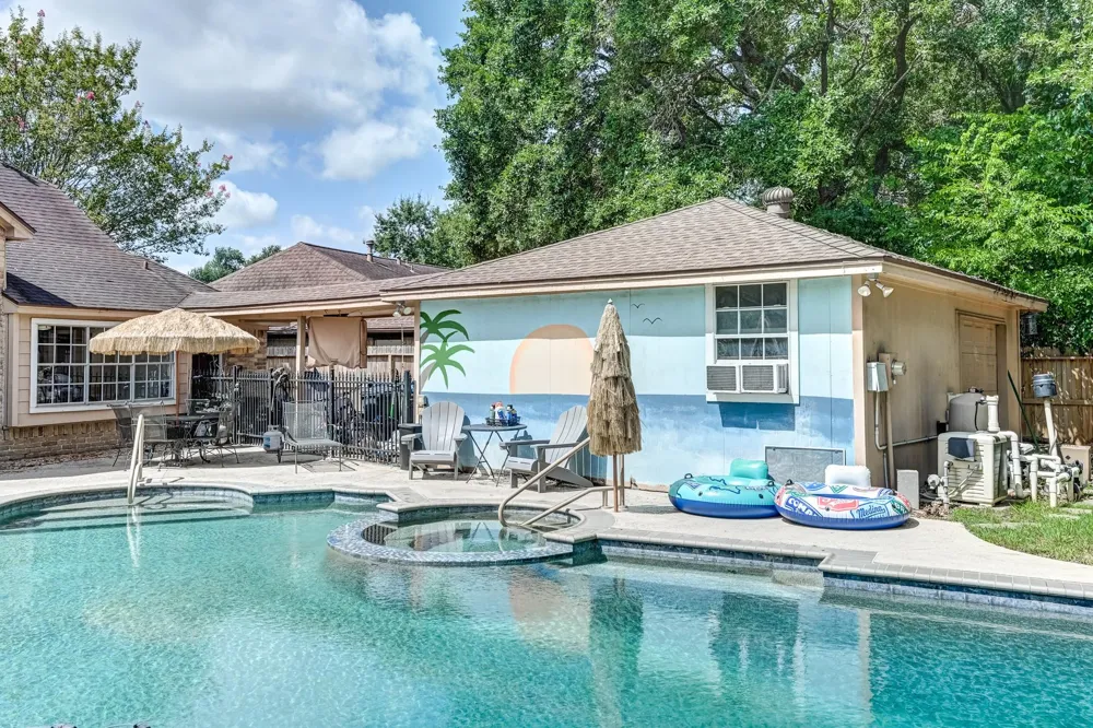 16310 Acapulco Drive Jersey Village, TX 77040
