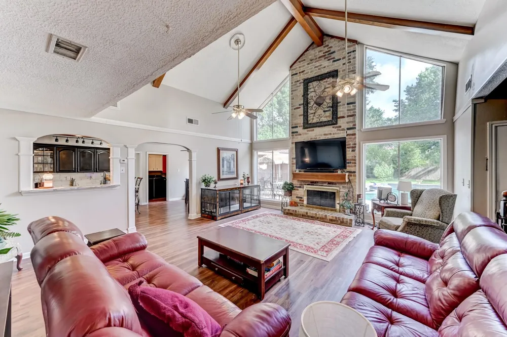 16310 Acapulco Drive Jersey Village, TX 77040