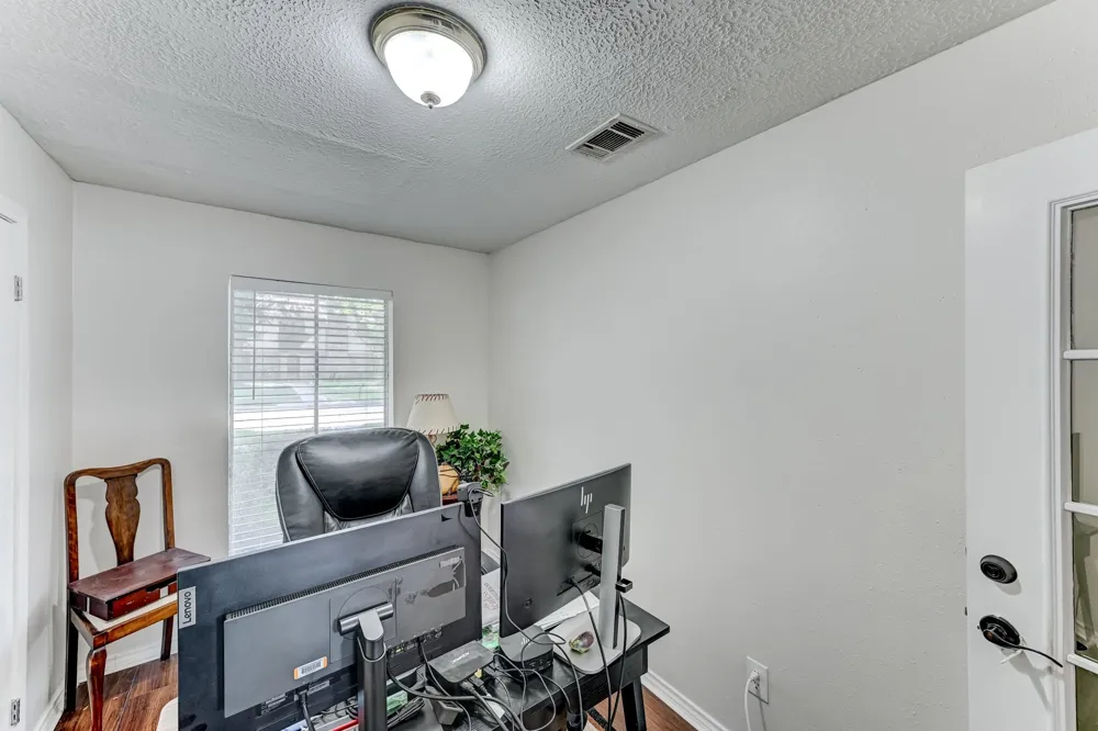 16310 Acapulco Drive Jersey Village, TX 77040