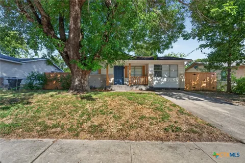 1007 San Antonio Street