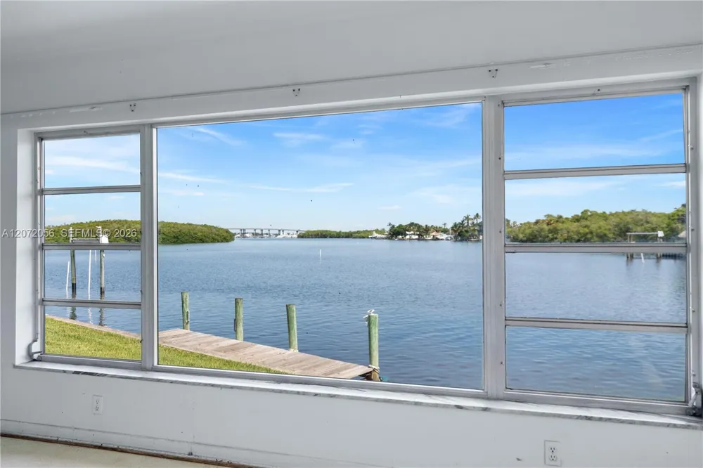 216 SW Cabana Point Cir Stuart, FL 34994