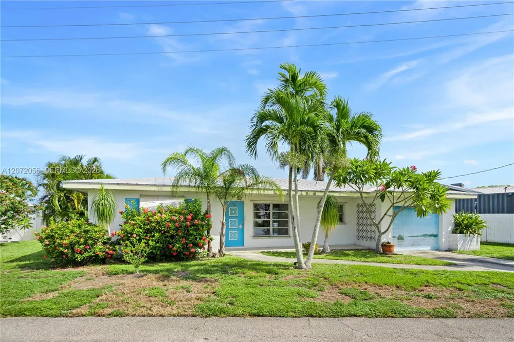 216 SW Cabana Point Cir Stuart, FL 34994