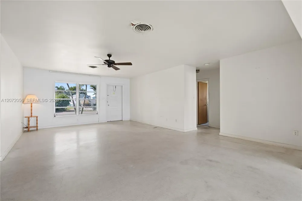 216 SW Cabana Point Cir Stuart, FL 34994