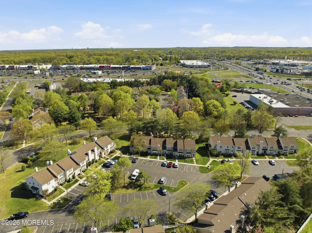 26 Alameda Court Eatontown, NJ 07724