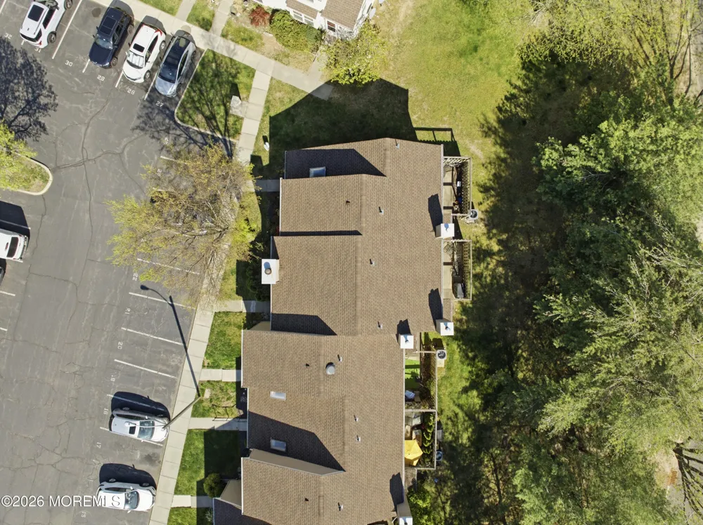 26 Alameda Court Eatontown, NJ 07724