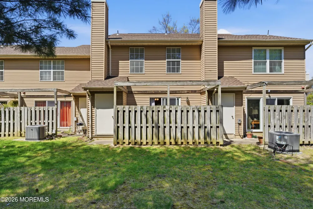 26 Alameda Court Eatontown, NJ 07724