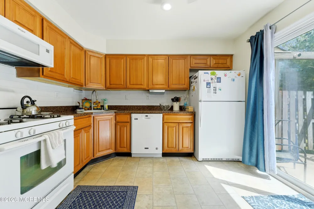 26 Alameda Court Eatontown, NJ 07724