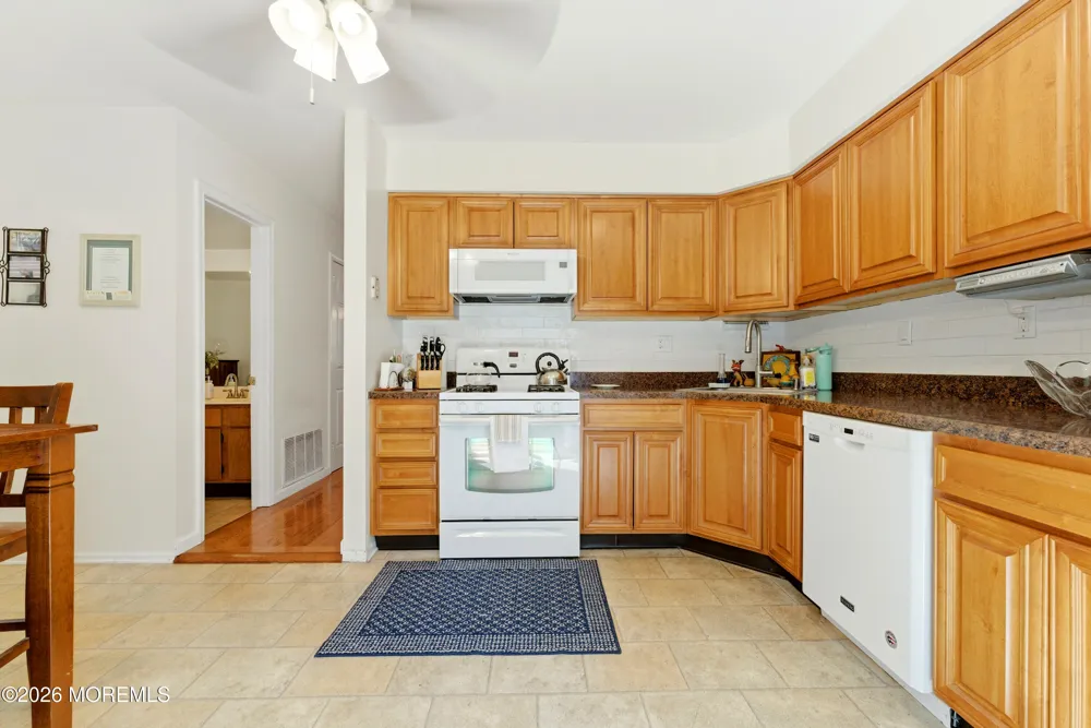 26 Alameda Court Eatontown, NJ 07724