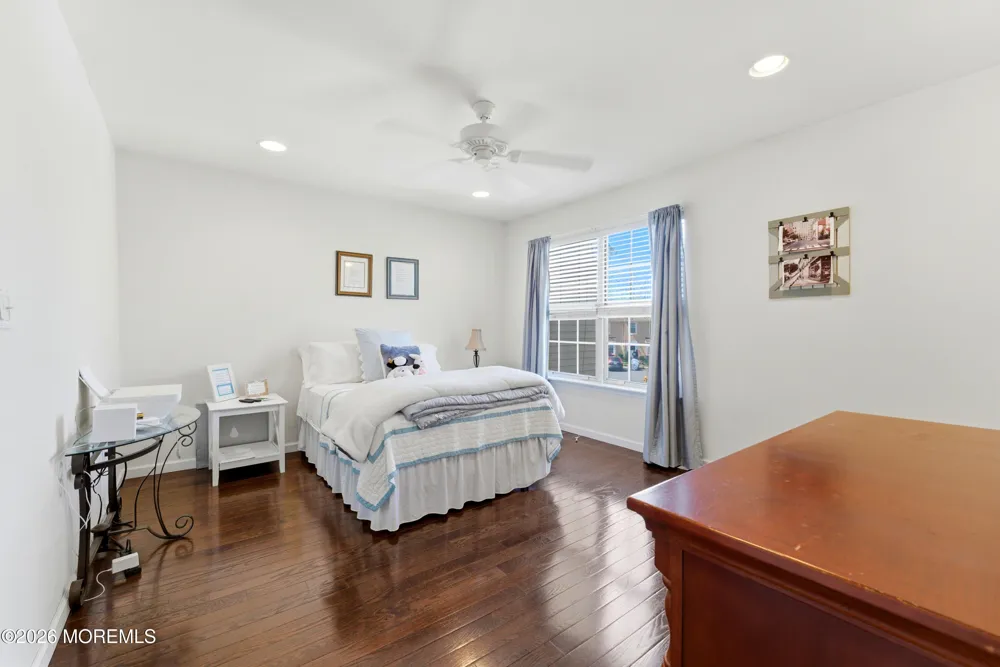 26 Alameda Court Eatontown, NJ 07724