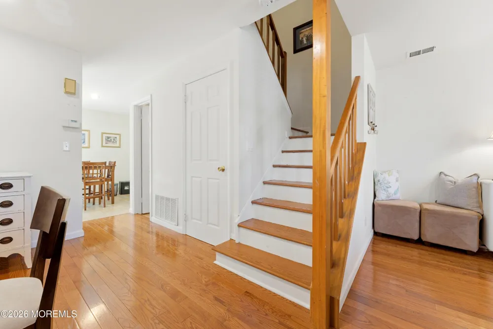 26 Alameda Court Eatontown, NJ 07724
