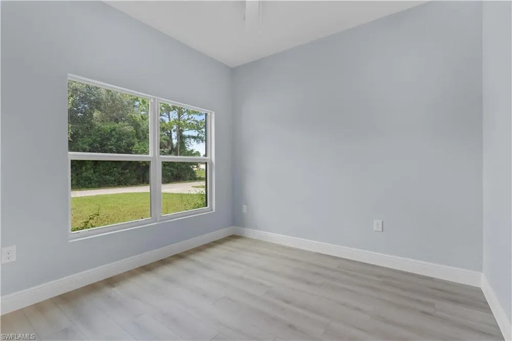 702 Broadway Avenue Lehigh Acres, FL 33972