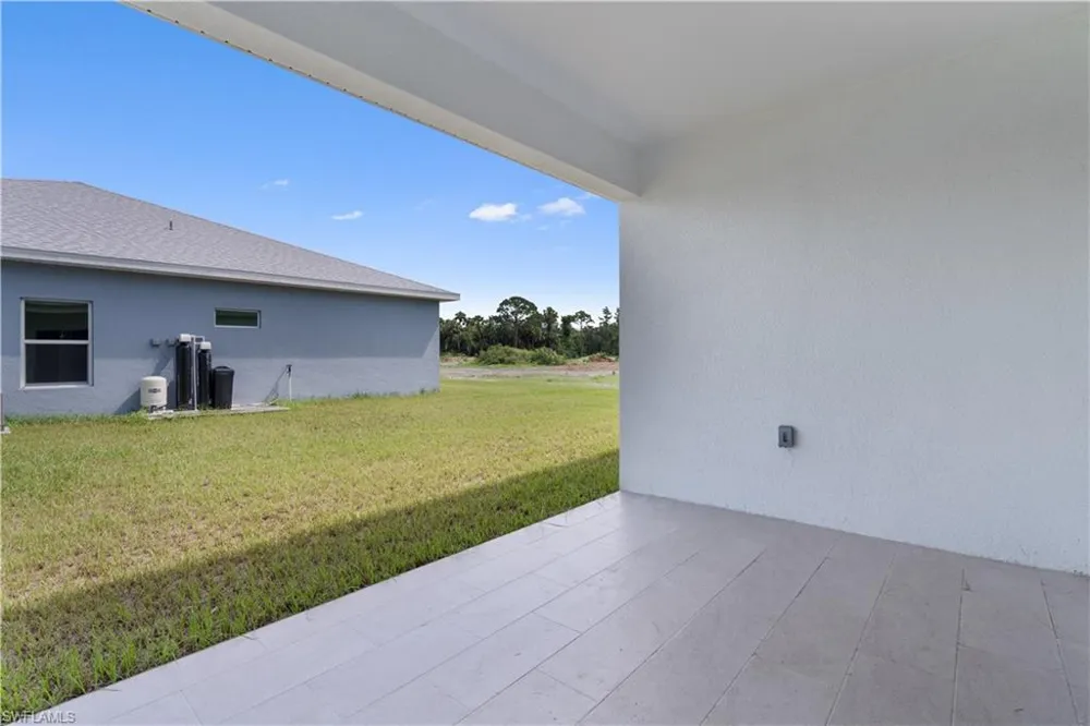 702 Broadway Avenue Lehigh Acres, FL 33972