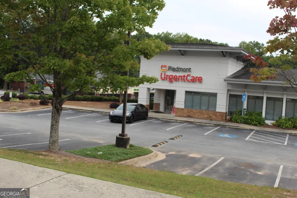 441 N Deshong RD Stone Mountain, GA 30087