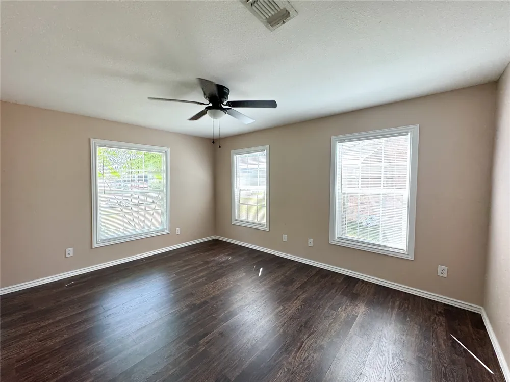 434 Woodlawn Street Sulphur Springs, TX 75482