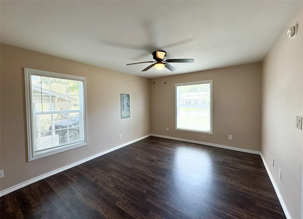 434 Woodlawn Street Sulphur Springs, TX 75482