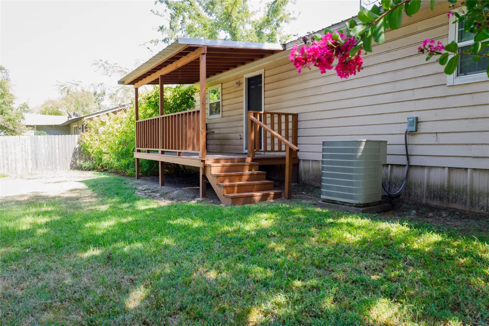 434 Woodlawn Street Sulphur Springs, TX 75482