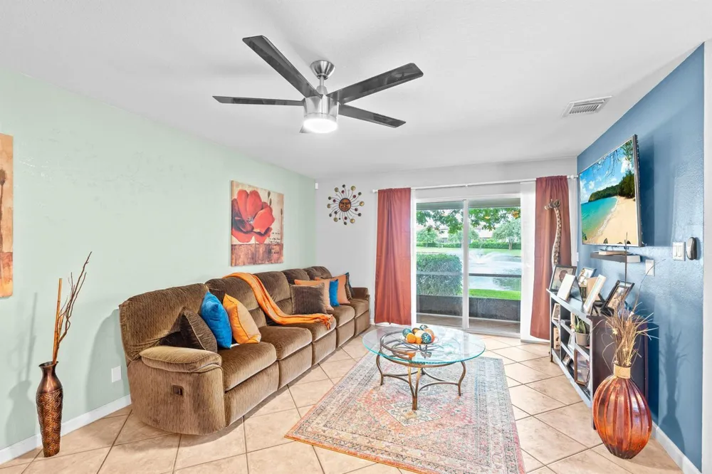 6107 Sandy Bank Terrace Riviera Beach, FL 33407
