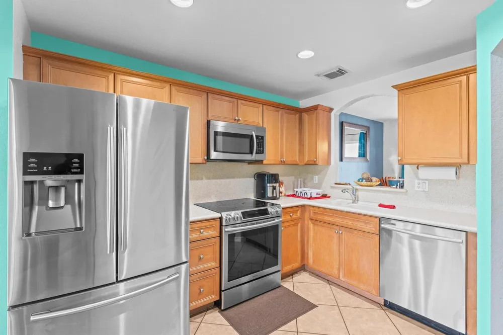 6107 Sandy Bank Terrace Riviera Beach, FL 33407