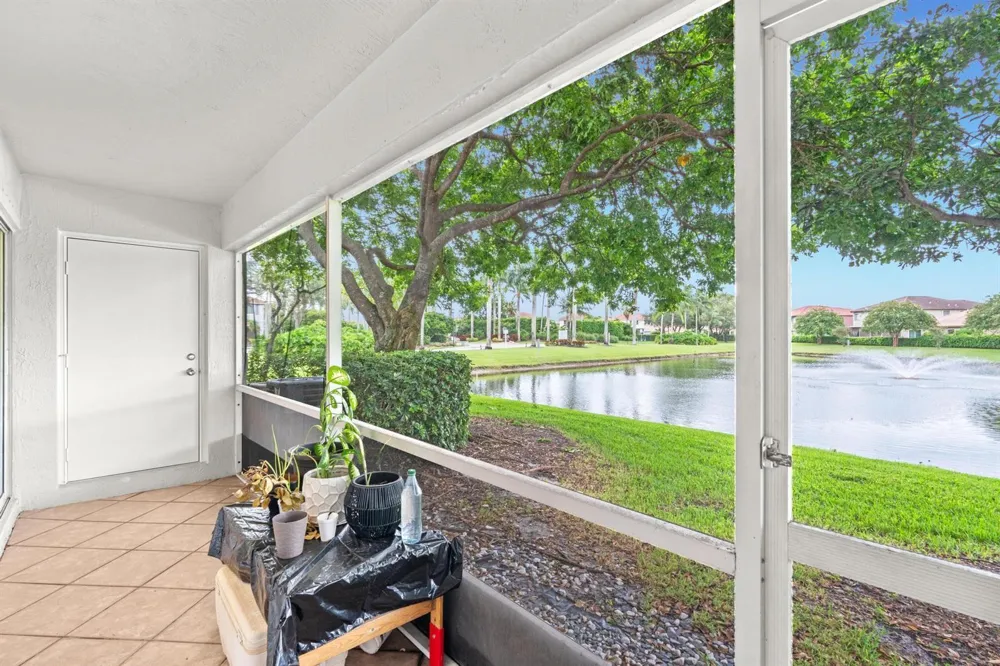6107 Sandy Bank Terrace Riviera Beach, FL 33407