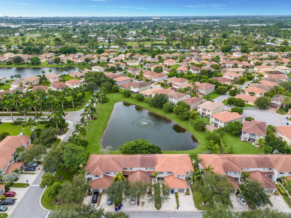 6107 Sandy Bank Terrace Riviera Beach, FL 33407