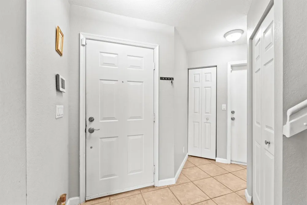 6107 Sandy Bank Terrace Riviera Beach, FL 33407