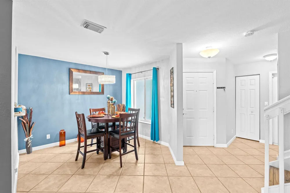 6107 Sandy Bank Terrace Riviera Beach, FL 33407