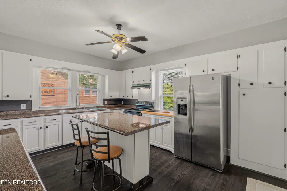7030 Tazewell Pike Corryton, TN 37721
