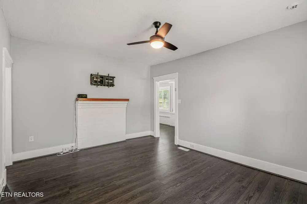7030 Tazewell Pike Corryton, TN 37721