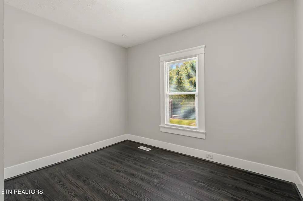 7030 Tazewell Pike Corryton, TN 37721