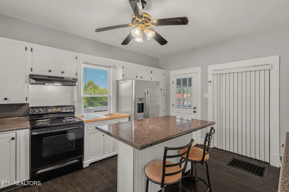 7030 Tazewell Pike Corryton, TN 37721