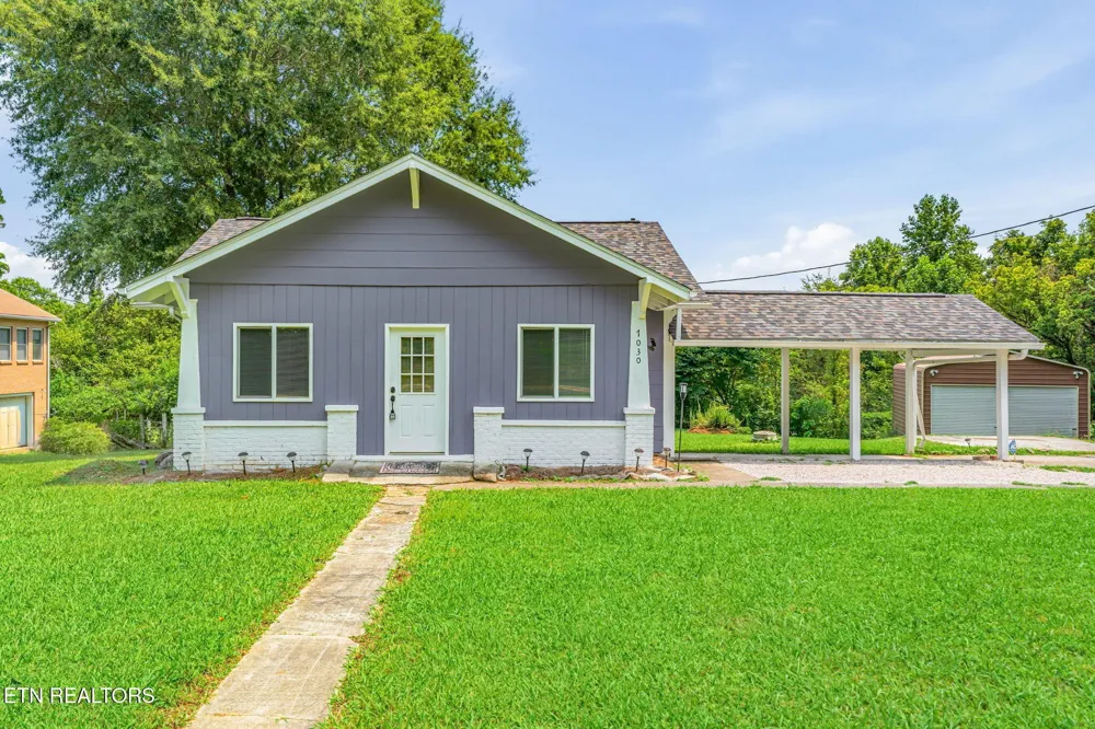 7030 Tazewell Pike Corryton, TN 37721