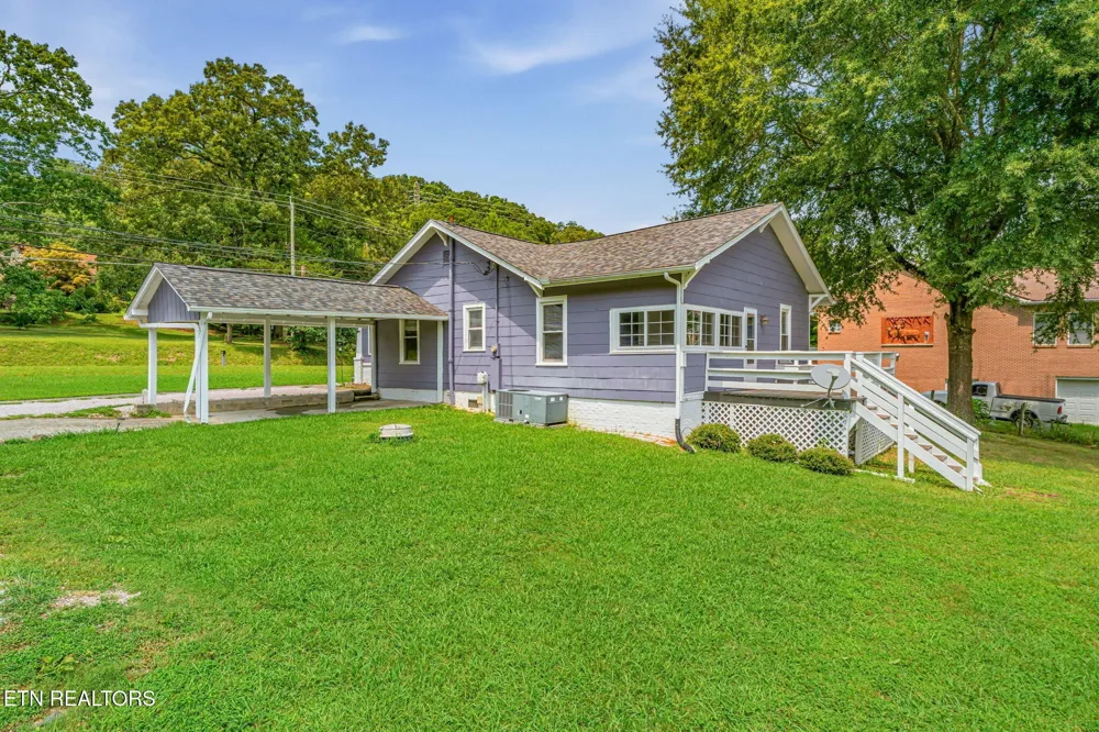 7030 Tazewell Pike Corryton, TN 37721