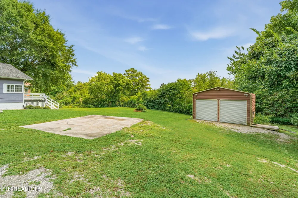 7030 Tazewell Pike Corryton, TN 37721