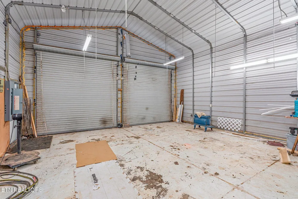 7030 Tazewell Pike Corryton, TN 37721