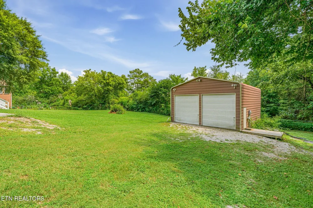 7030 Tazewell Pike Corryton, TN 37721