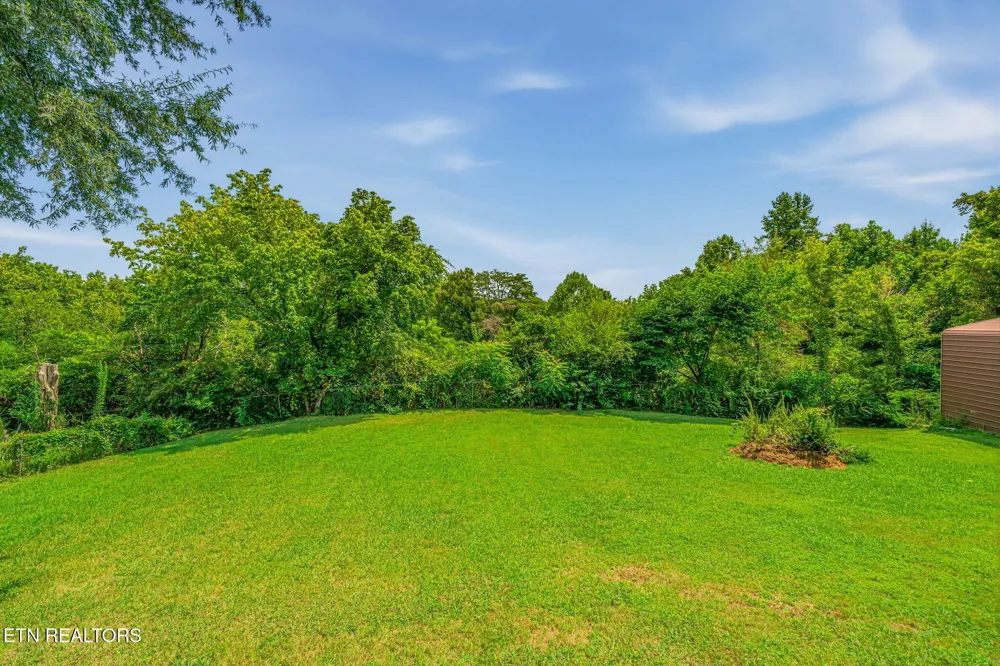 7030 Tazewell Pike Corryton, TN 37721