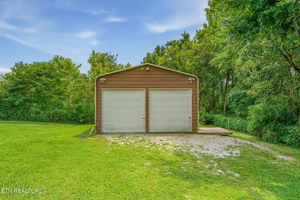 7030 Tazewell Pike Corryton, TN 37721