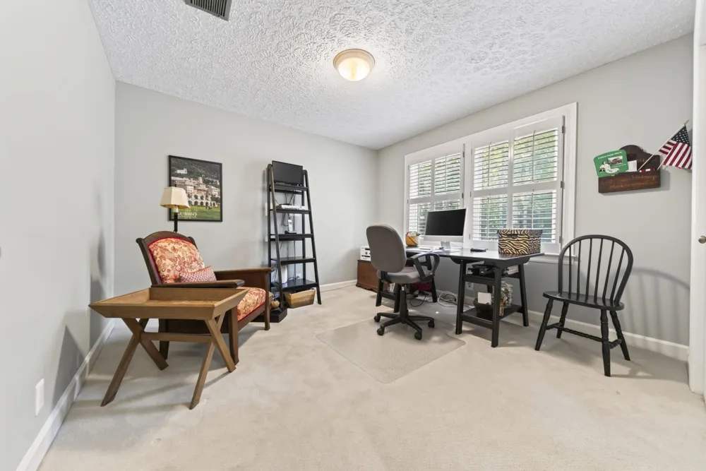 208 Hidden Lake Rd Hendersonville, TN 37075