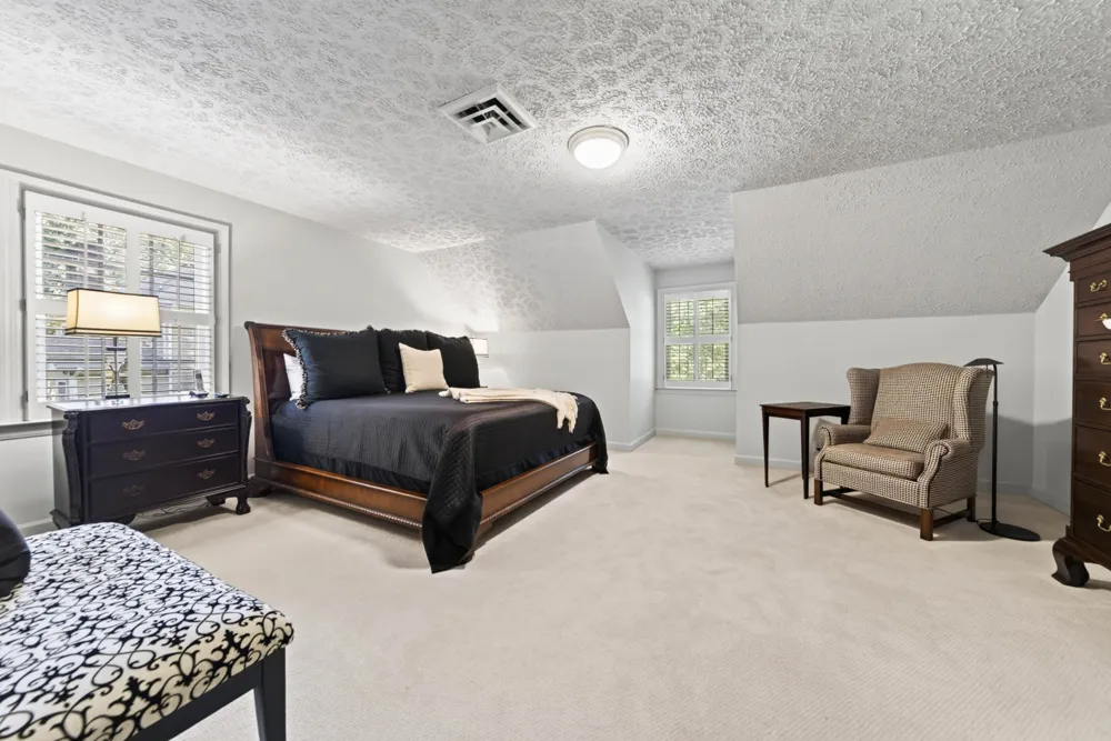 208 Hidden Lake Rd Hendersonville, TN 37075