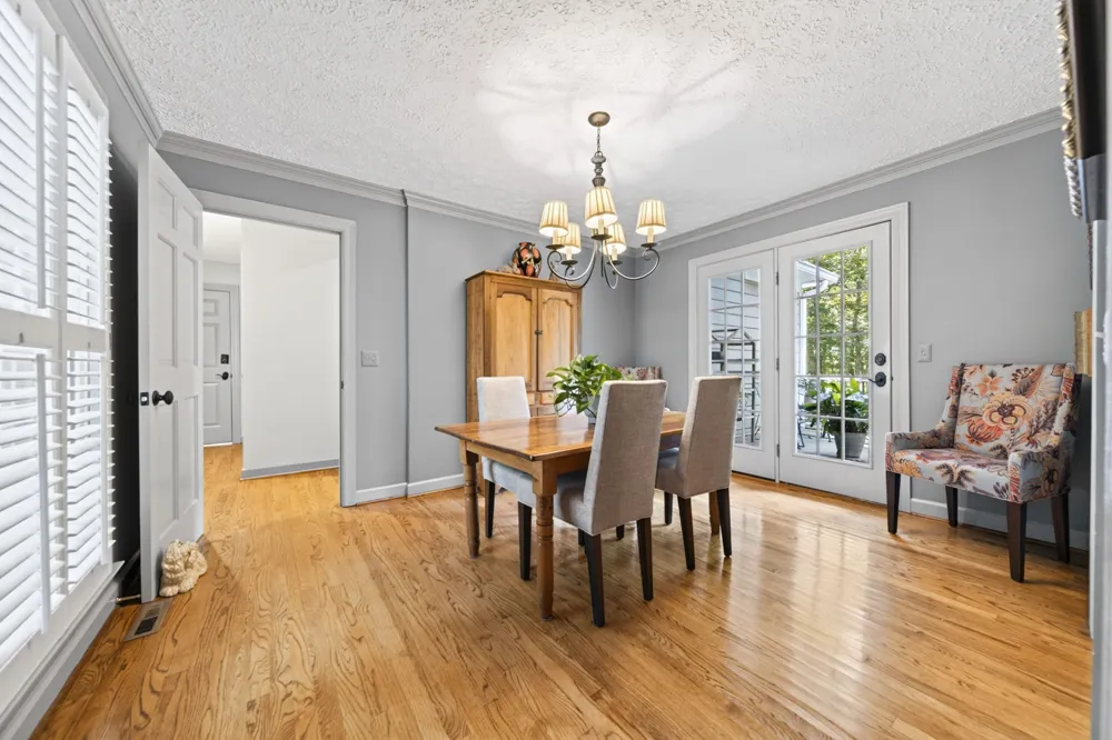 208 Hidden Lake Rd Hendersonville, TN 37075