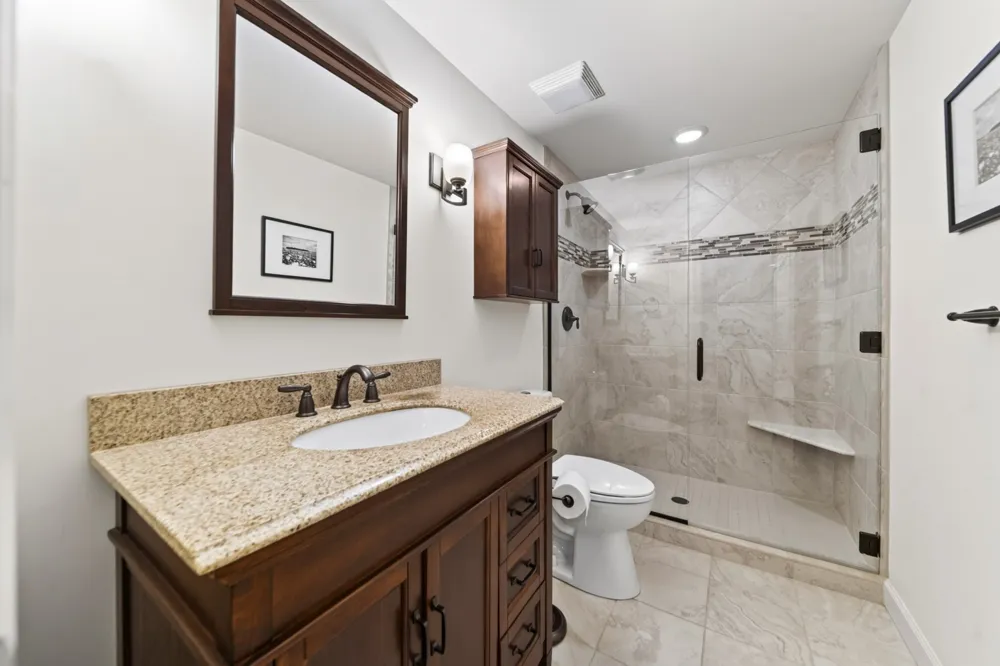 208 Hidden Lake Rd Hendersonville, TN 37075