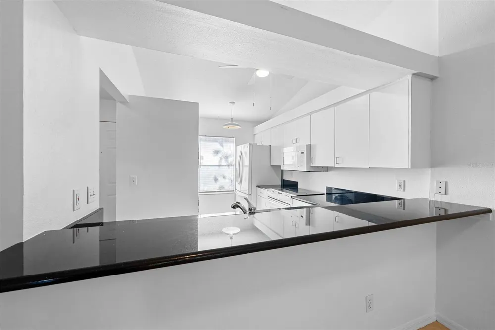 630 JEFFERSON AVENUE #19 Sarasota, FL 34237