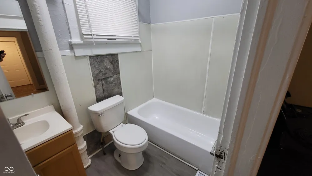 2822 Olney Street Indianapolis, IN 46218