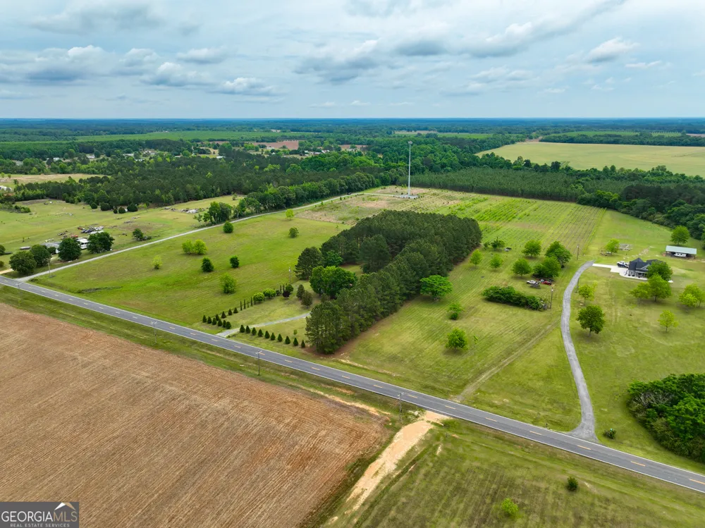759 Pitts RD Hawkinsville, GA 31036