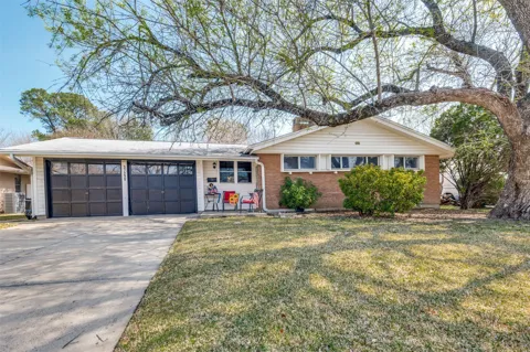 3722 Devonshire Court E