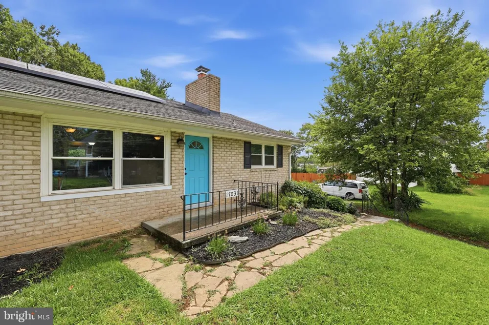 17031 VIRGINIA AVENUE Williamsport, MD 21795