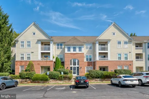 1310 SHERIDAN PLACE #42