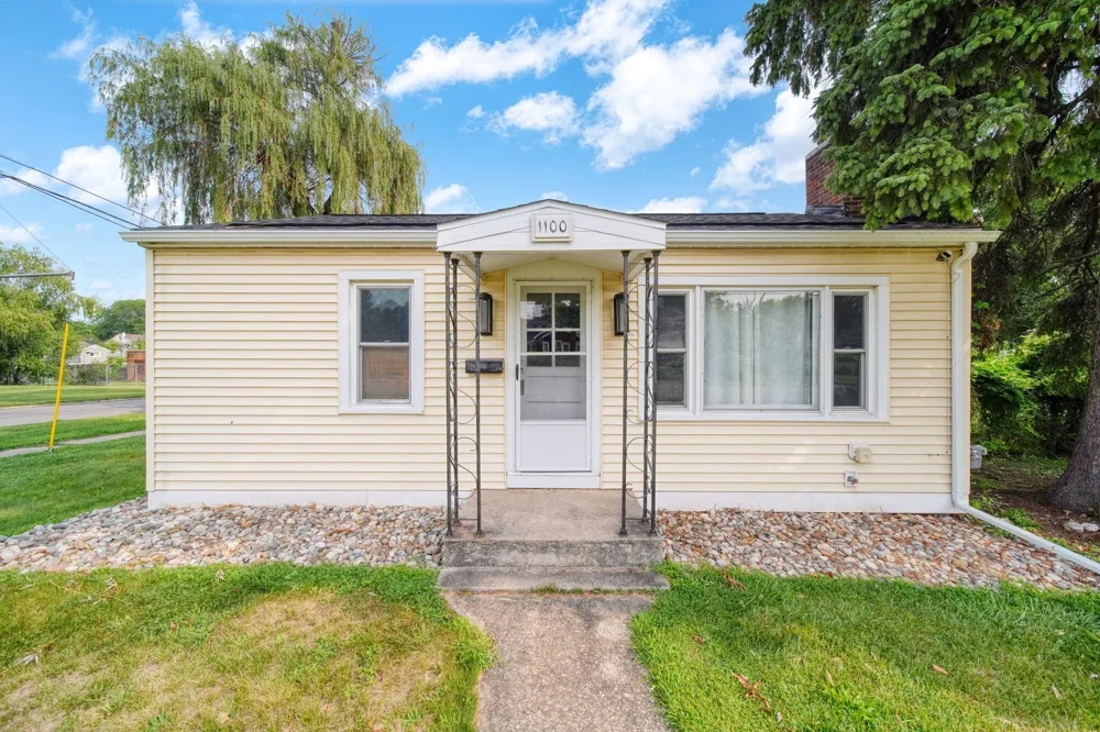 1100 E North Street Jackson, MI 49202