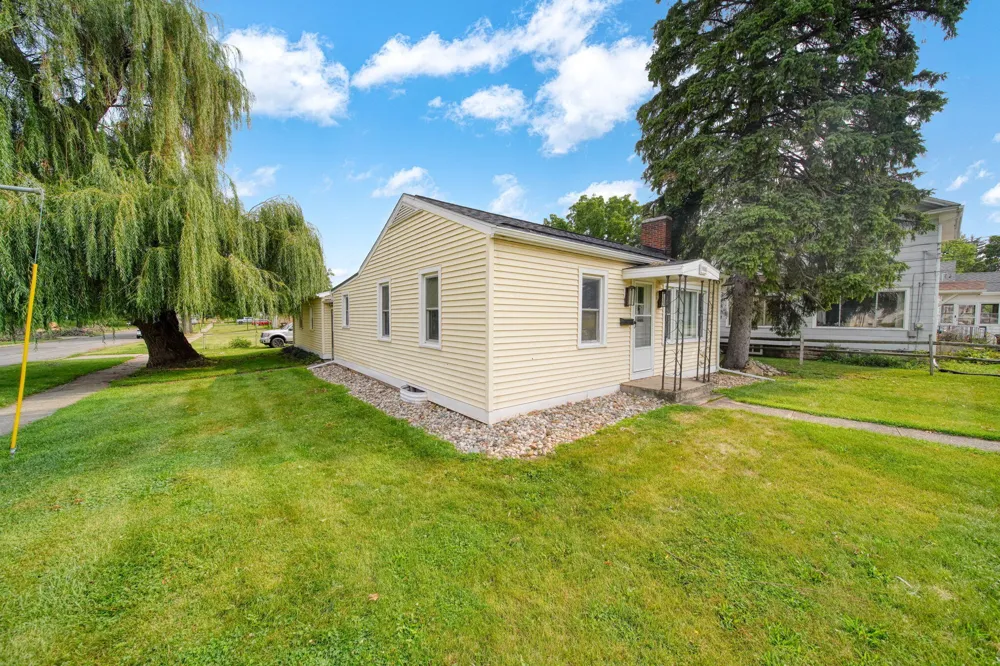 1100 E North Street Jackson, MI 49202
