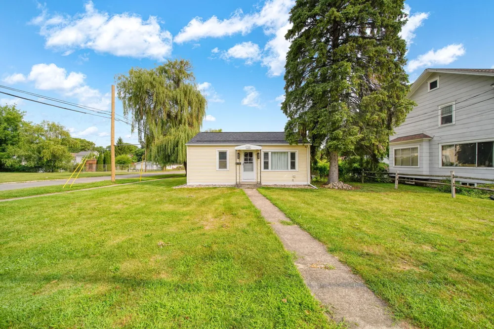 1100 E North Street Jackson, MI 49202